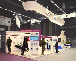 Stand sur mesure réalisé par Media Product pour la Société Zodiac Aerospace sur le salon Eurosatory